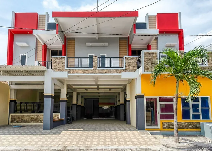 RedDoorz Syariah @ Kertomenanggal Surabaya Hotel